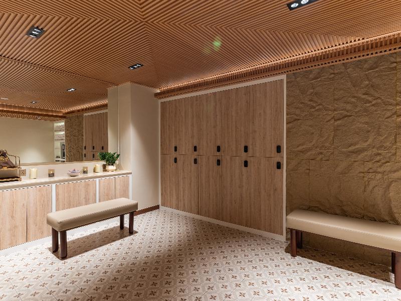 Anik Palace Hotel image