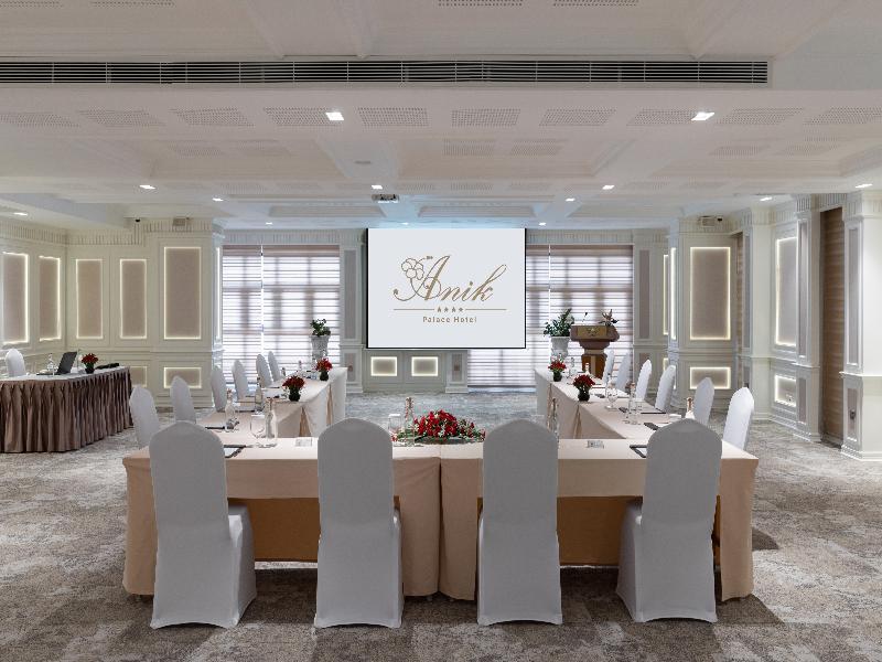 Anik Palace Hotel image