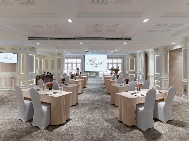 Anik Palace Hotel image
