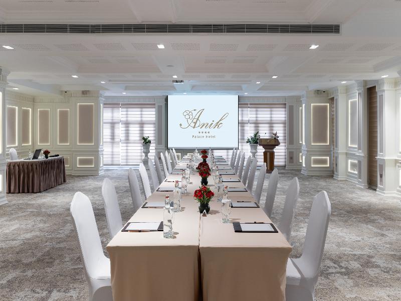 Anik Palace Hotel image
