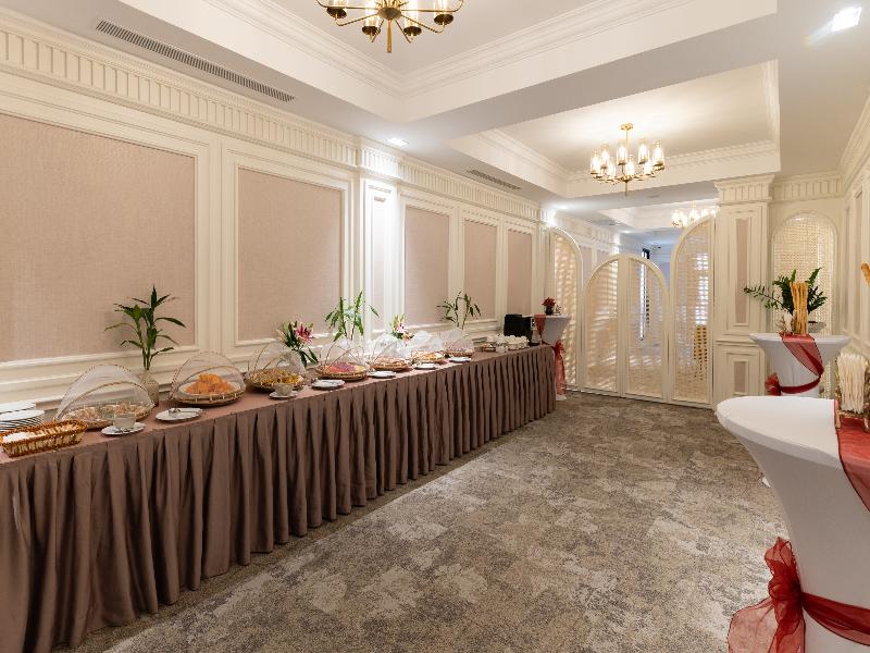Anik Palace Hotel image