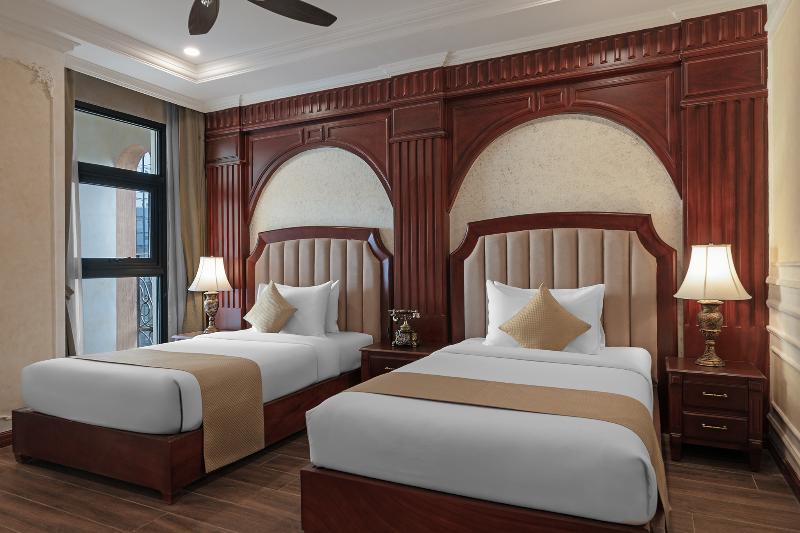 Anik Palace Hotel image