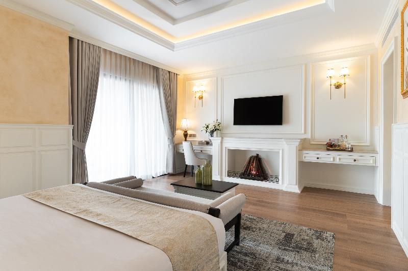 Anik Palace Hotel image