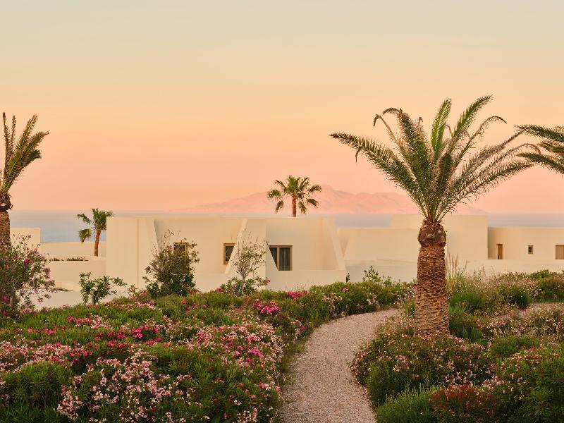Nous Santorini image