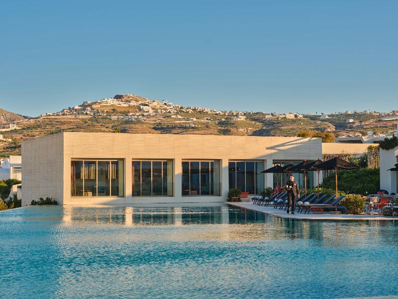 Nous Santorini — exterior view