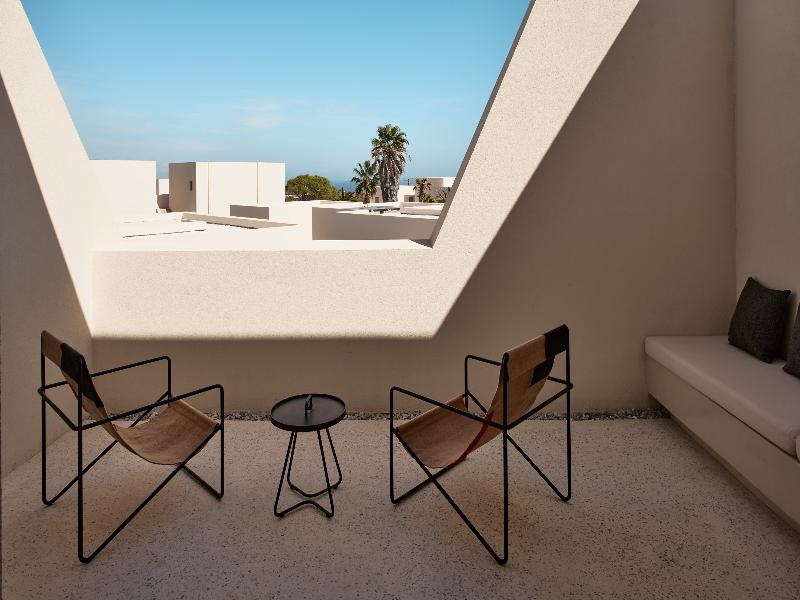 Nous Santorini image
