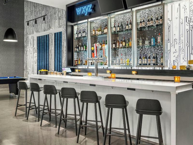 Aloft Chicago Schaumburg image