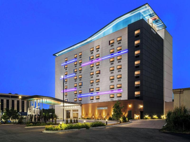 Aloft Chicago Schaumburg image