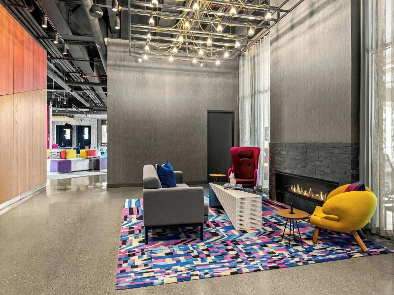Aloft Chicago Schaumburg image