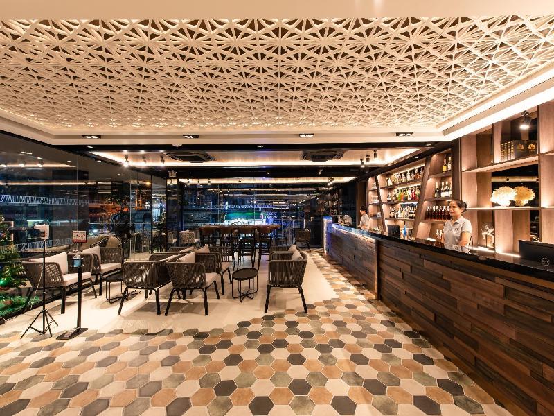 Blackwoods Hotel Pattaya (sha Extra Plus) image