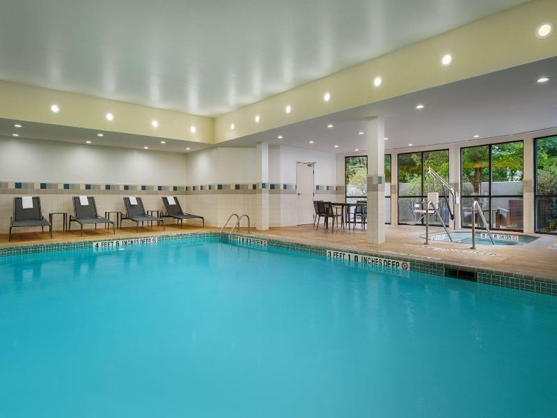 Courtyard By Marriott Kingston Ny image