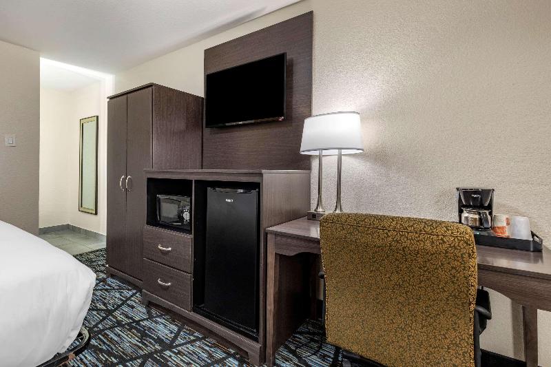 Quality Inn Cameron image