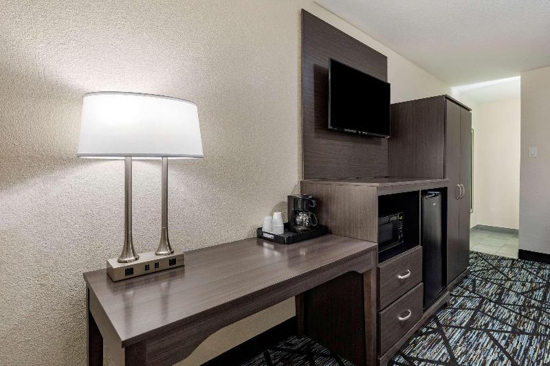 Quality Inn Cameron image