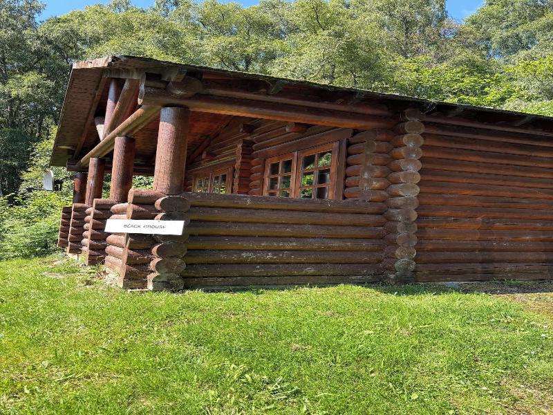 Bcc Loch Ness Log Cabins image