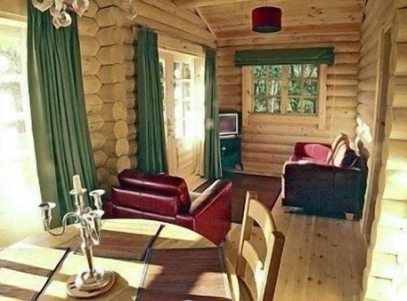 Bcc Loch Ness Log Cabins image