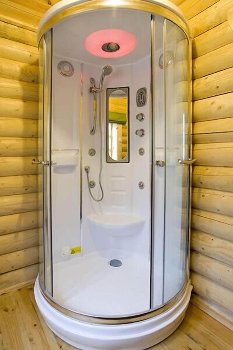 Bcc Loch Ness Log Cabins image