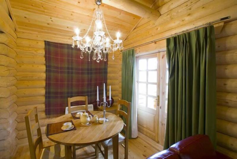 Bcc Loch Ness Log Cabins image