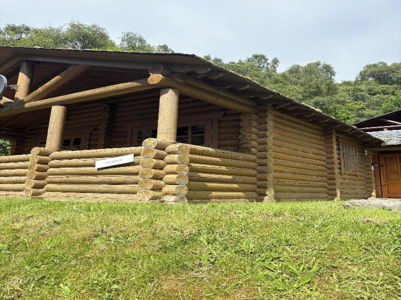 Bcc Loch Ness Log Cabins image