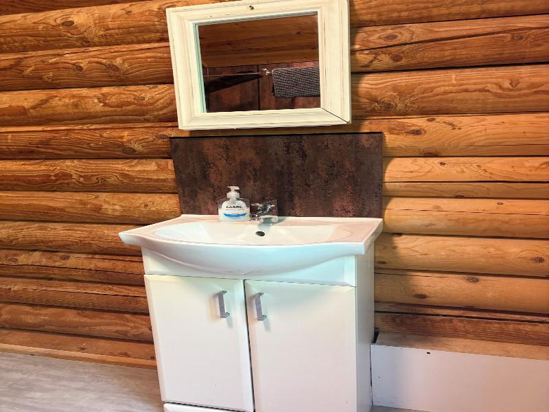 Bcc Loch Ness Log Cabins image