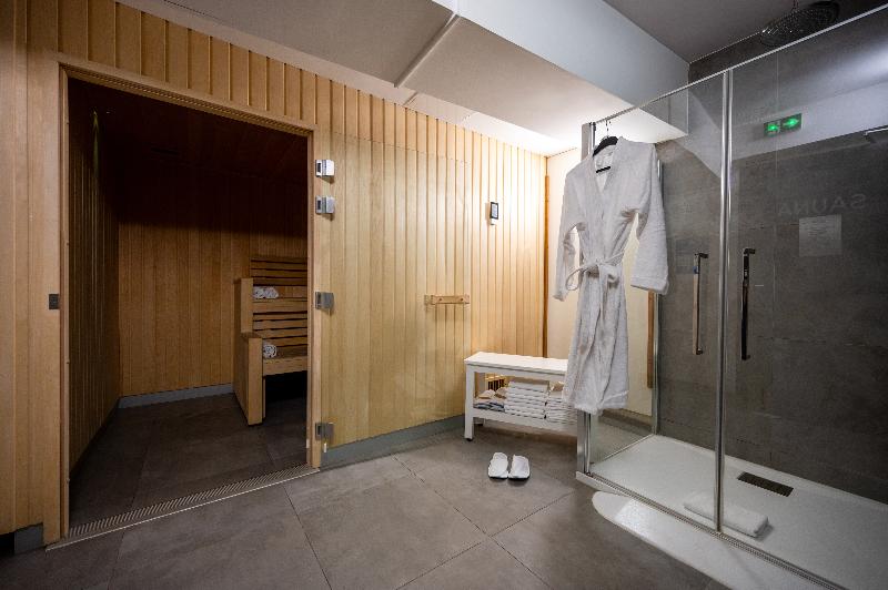 Nemea Appart'Hotel Levallois Perret image