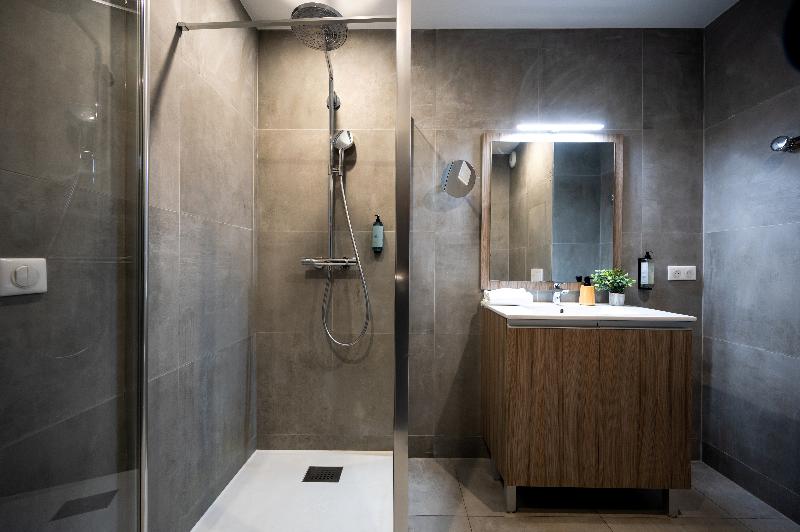 Nemea Appart'Hotel Levallois Perret image
