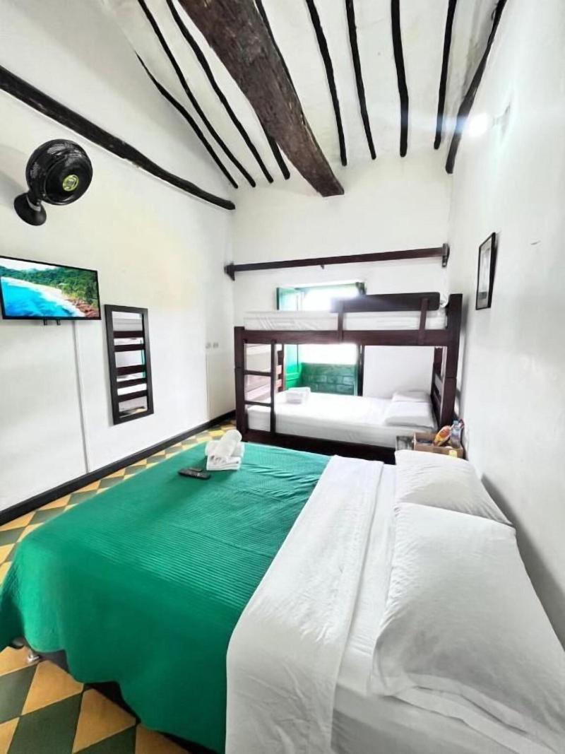 Green Door Hostal San Gil - Hostel image