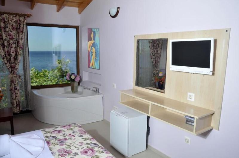 Hotel Mola 5