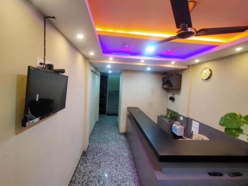 Goroomgo Hotel Uk Palace Puri image