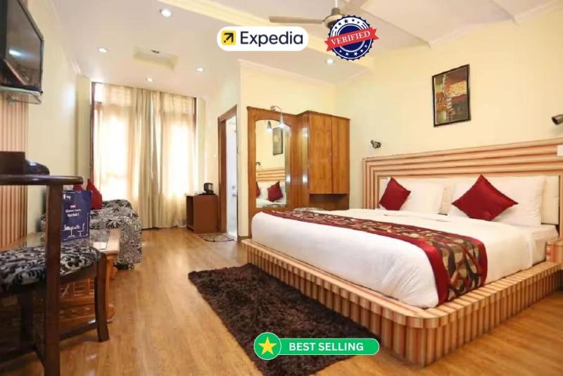 Goroomgo Luxury Moon Nainital image