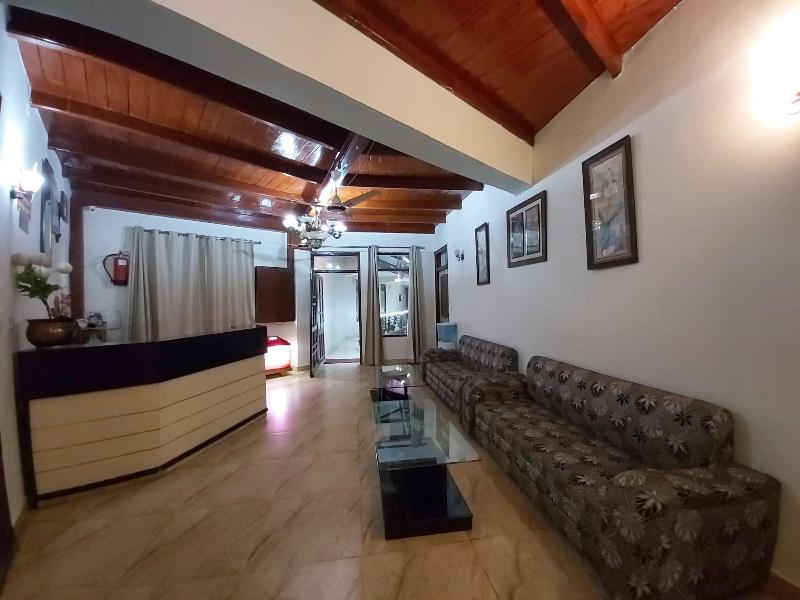 Goroomgo Luxury Moon Nainital image
