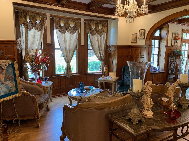 The Abriendo Inn
