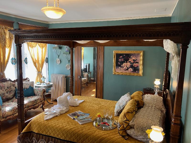 The Abriendo Inn image