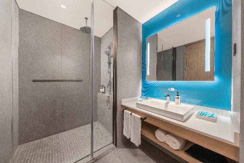 Holiday Inn Express Jiangmen Yinhu Bay image