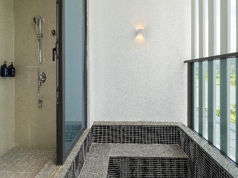 Holiday Inn Express Jiangmen Yinhu Bay image