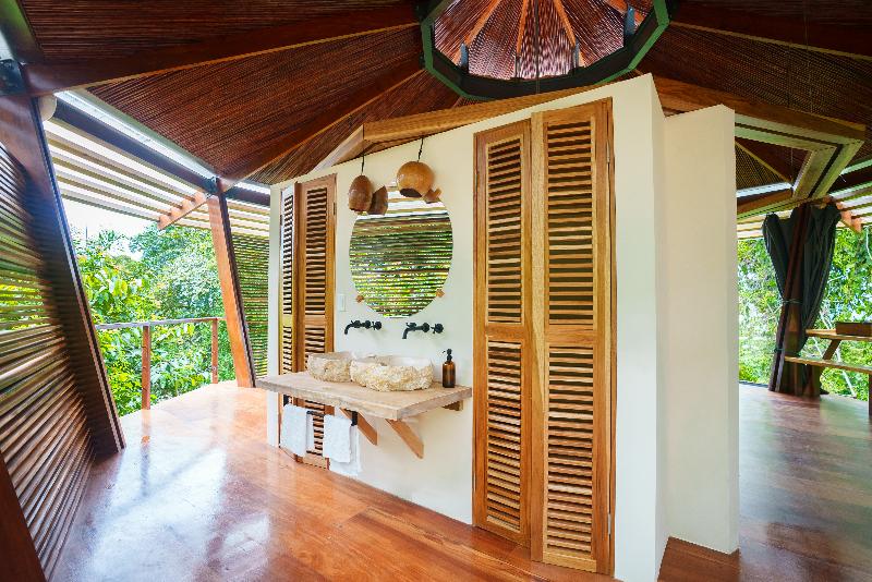 La Loma Jungle Lodge And Chocolate Farm image