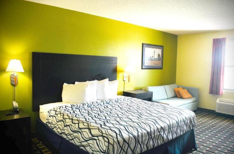 Days Inn by Wyndham Park City Kansas image