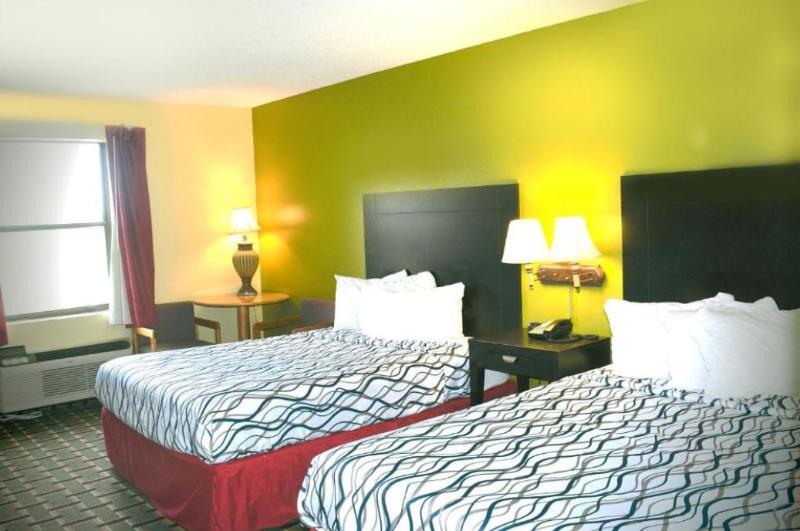Days Inn by Wyndham Park City Kansas image