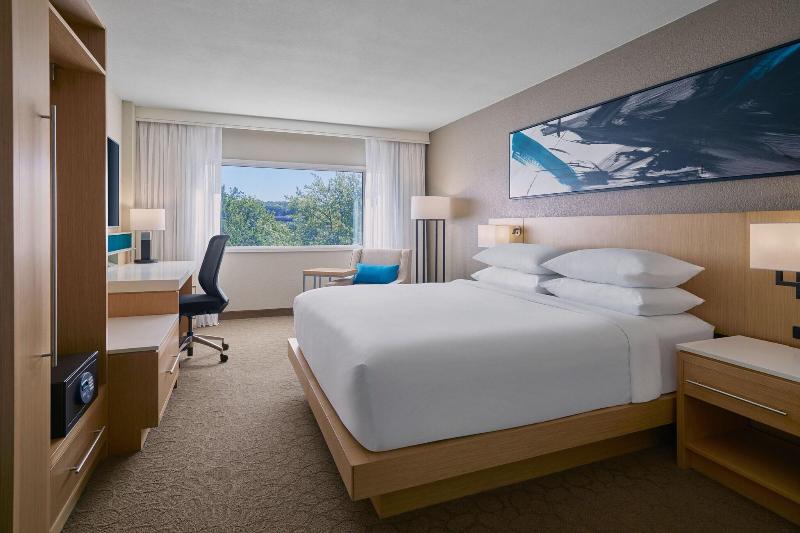 Delta Hotels By Marriott Little Rock West (ex. Cro image