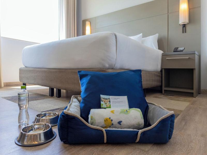 Residence Inn By Marriott Cancun Hotel Zone image