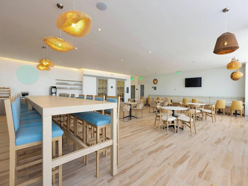 Residence Inn By Marriott Cancun Hotel Zone image