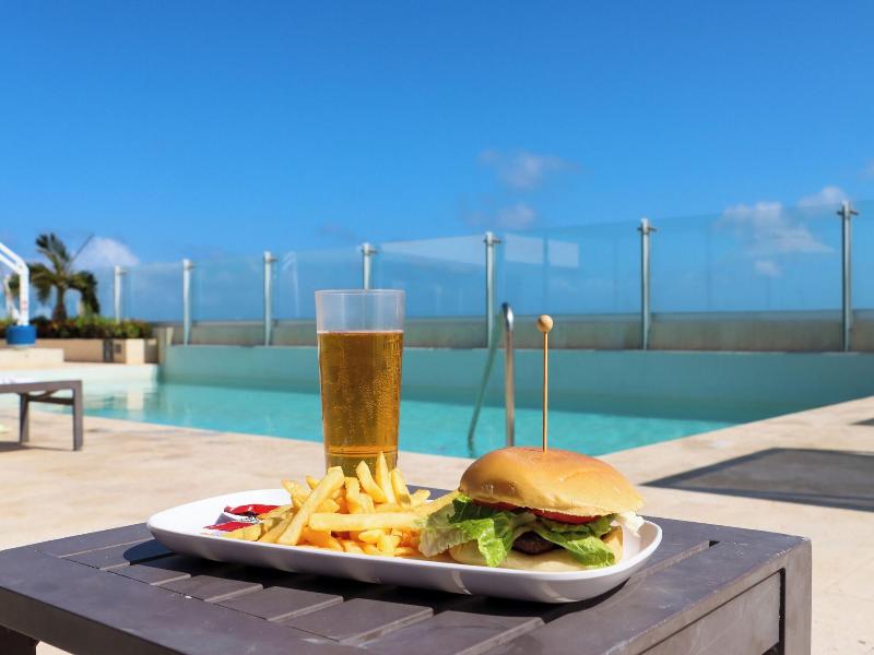 Residence Inn By Marriott Cancun Hotel Zone image