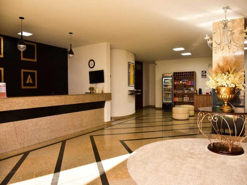 Hotel Oscar Gold