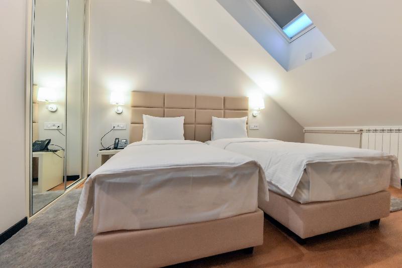 Lanterna Rooms City Center image
