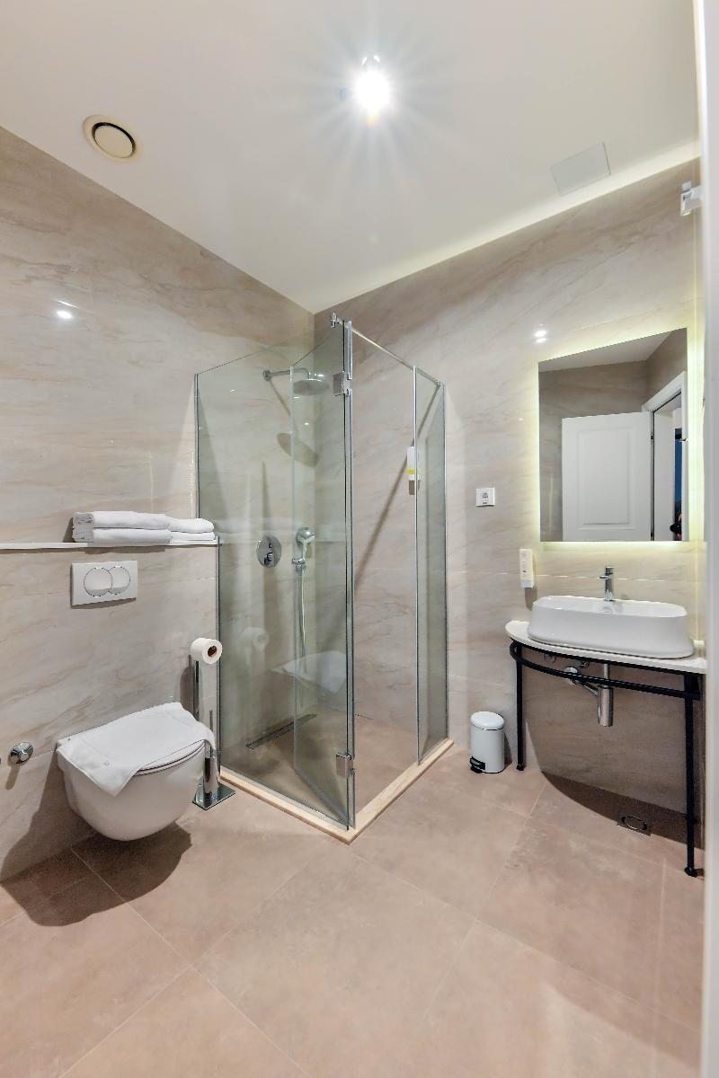 Lanterna Rooms City Center image