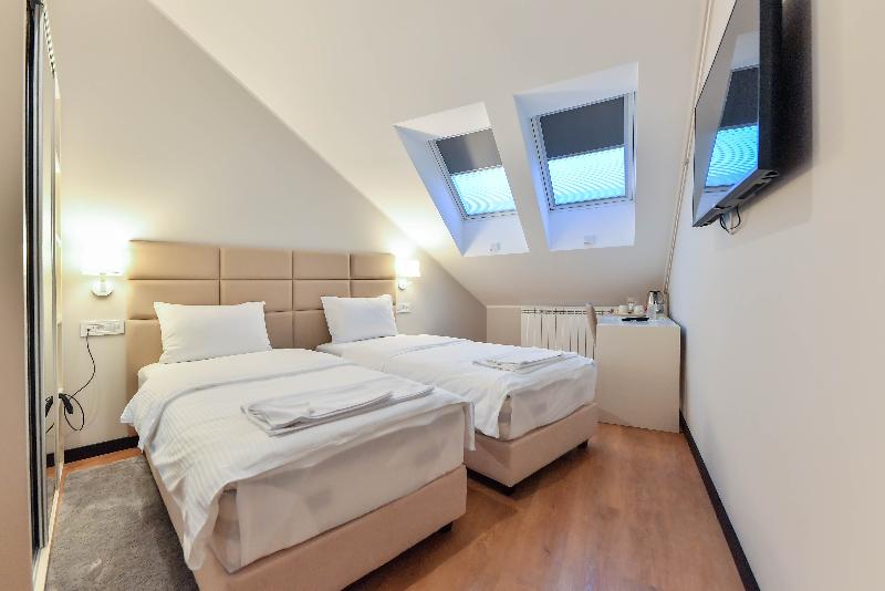 Lanterna Rooms City Center image