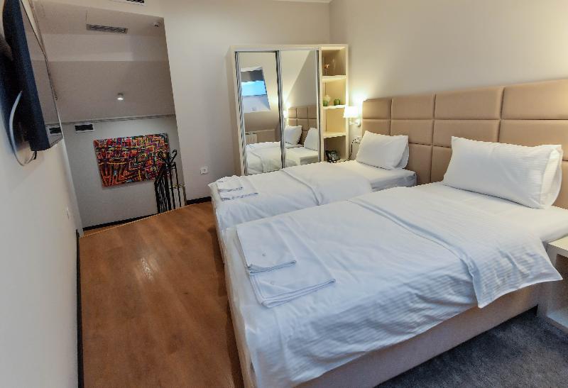 Lanterna Rooms City Center image