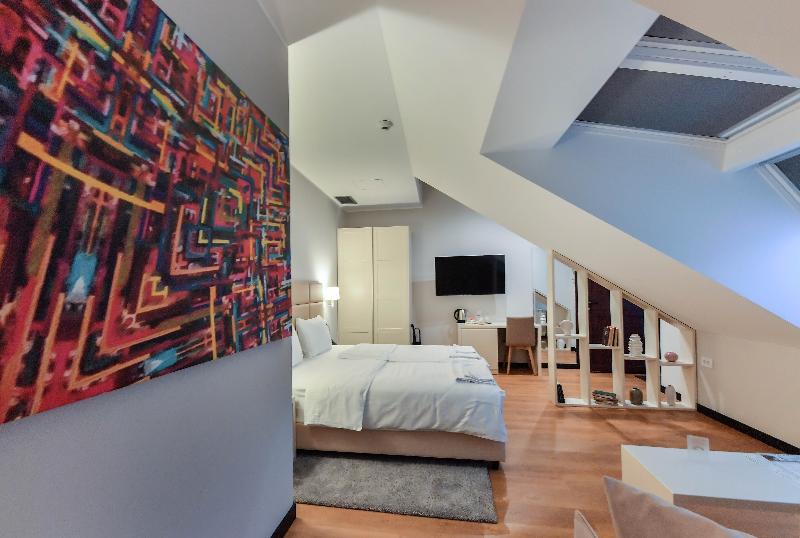 Lanterna Rooms City Center image