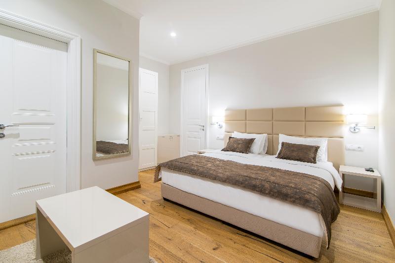 Lanterna Rooms City Center image