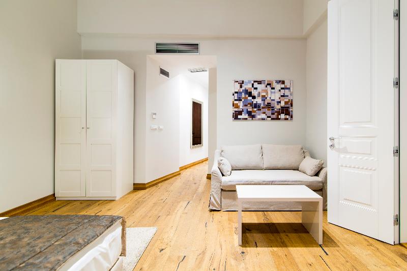 Lanterna Rooms City Center image
