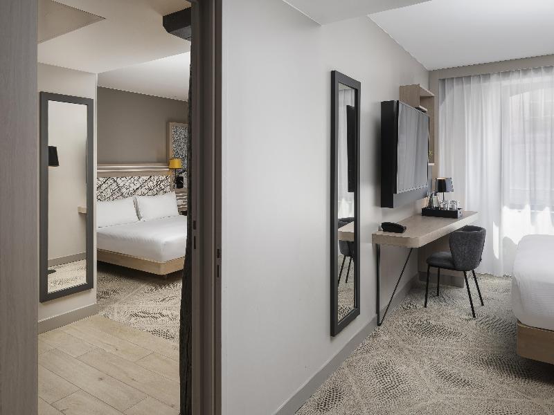 Hilton Garden Inn Paris La Villette image